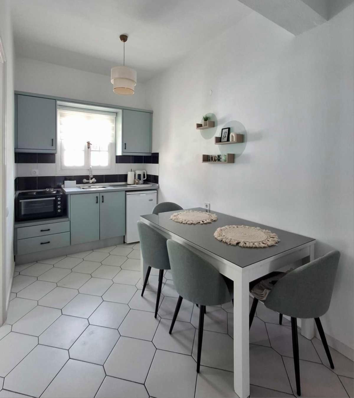 Philippos Apartments Acharavi  Bagian luar foto