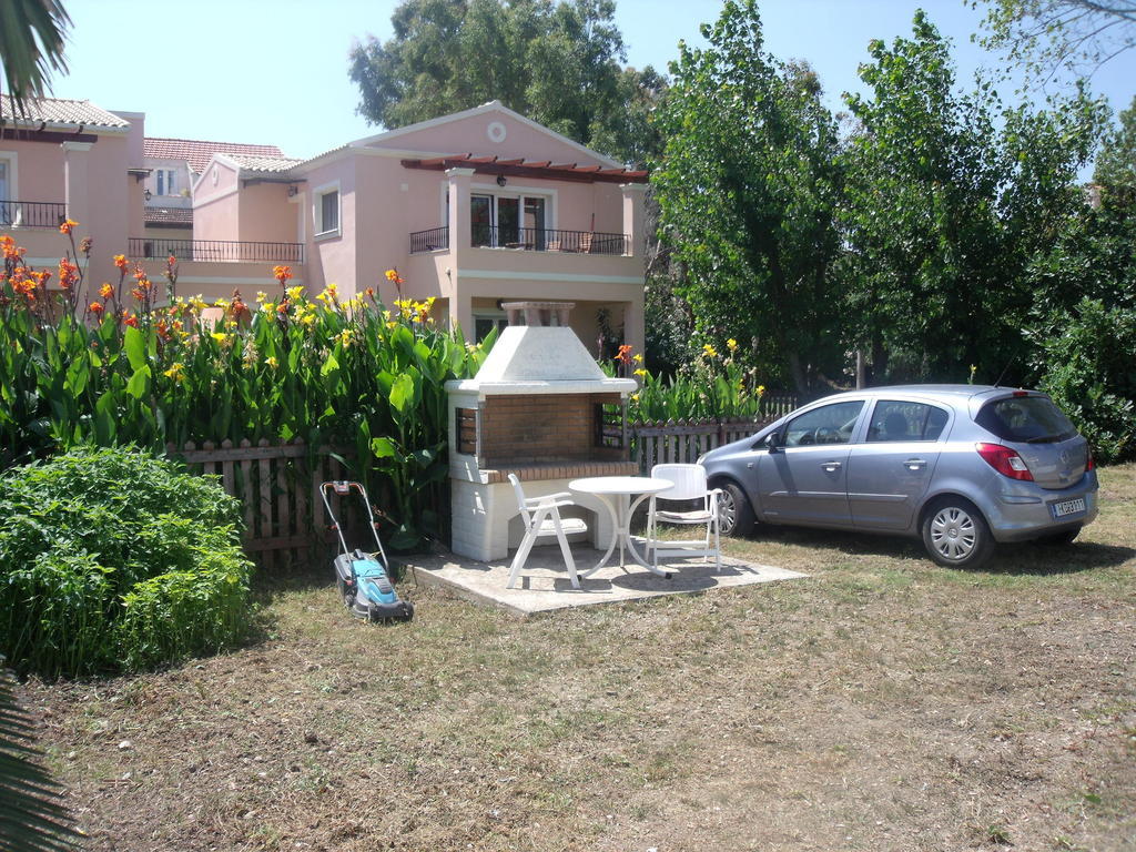 Philippos Apartments Acharavi  Bagian luar foto